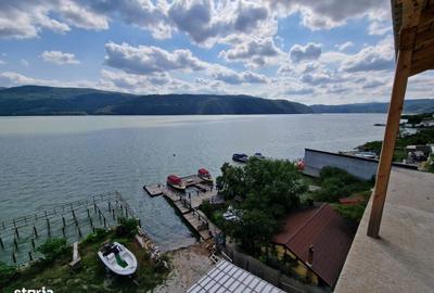 Spațiu comercial, de 1,600 mp, în Eșelnița - 3