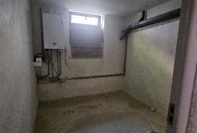 Duplex cu 7 camere cu Canalizare în Vest - 22