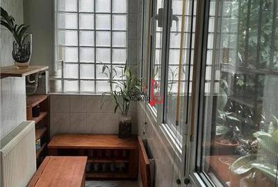 Apartament cu 4 camere semidecomandat, mobilat în Titan - 2