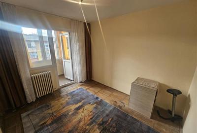 Apartament cu 2 camere nedecomandat în Micro III - 14