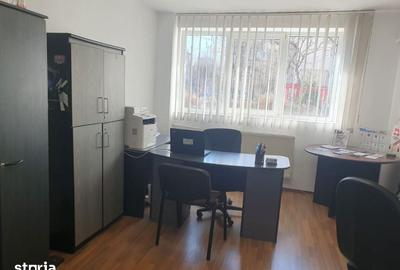 Spațiu comercial, de 37.99 mp, în Decebal - 7