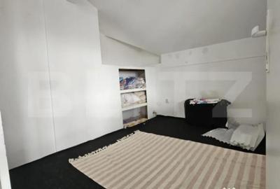 Casă cu 5 camere cu Teren 1000 Mp în Central - 2