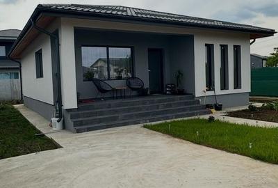 Casă cu 3 camere cu Teren 350 Mp în Berceni - 4