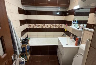 Apartament cu 5 camere decomandat în Calea Călărașilor - 6