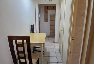 Apartament cu 3 camere semidecomandat, mobilat în Girocului - 2