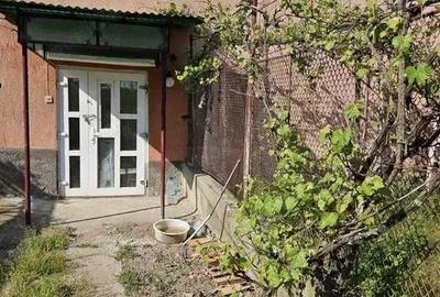 Casă cu 3 camere în Șeica Mare