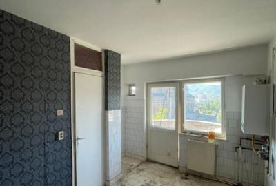 Apartament de 2 camere decomandat, 54 mp, etaj 4, zona Cated - 8