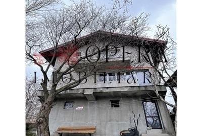 Casă individuală cu 6 camere în Păcurari