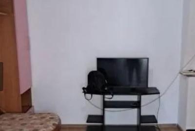 Garsonieră     zona Cet  mobilată utilată 22 mp - 2