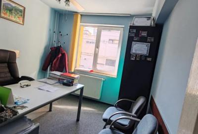 Spațiu comercial, de 118 mp, în Central - 7