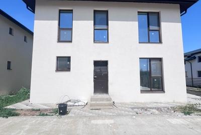 Vanzare Vila Individuala/Cristalului/5 camere id nr 54 - 6