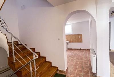 Casă cu 4 camere în Trei Stejari - 6