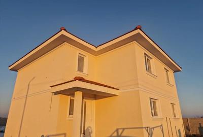 Casă cu 7 camere în Giroc