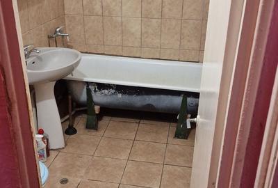 Apartament cu 3 camere decomandat în Central - 1