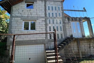 Casă cu 4 camere în Diaconești - 8