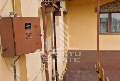 Casa familiala cu spatiu comercial si garaj P+1E+M 720 Mp - 54