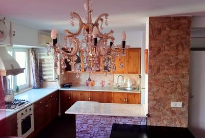 Apartament cu 4 camere decomandat în Tei - 8