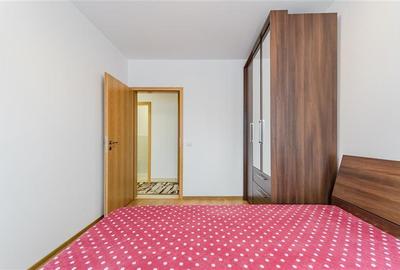 Apartament cu 3 camere decomandat, mobilat în Tractorul - 35