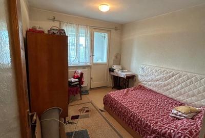 Apartament cu 4 camere decomandat în Micro 40 - 8