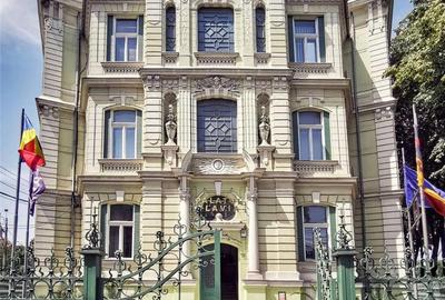 Spațiu comercial, de 200 mp, în Central - 9