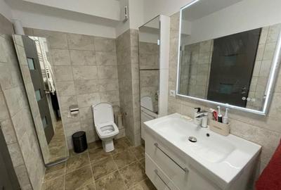 Apartament cu 2 camere decomandat, mobilat în Tractorul - 11