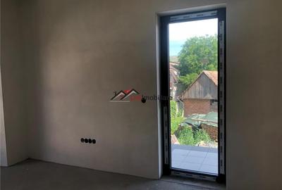 Duplex 4 camere, 120 mp utili,teren liber intre 50 si 150 mp. Zona foarte buna d Duplex 4 camere, 120 mp utili,teren liber intre 50 si 150 mp. Zona foarte buna d - 10