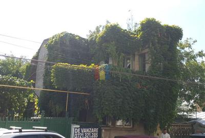 Casă cu 4 camere cu Teren 252 Mp în Central - 5