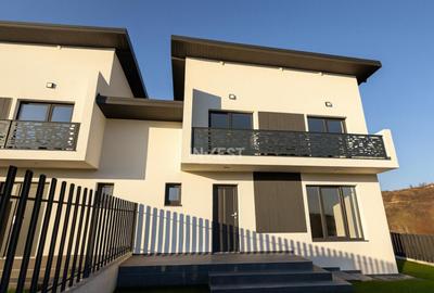 Casă cu 4 camere cu Canalizare în Bucium