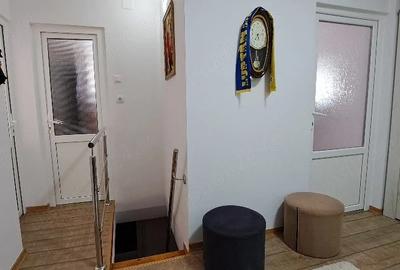 Apartament cu 3 camere decomandat în Central - 2