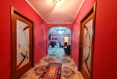 Casa cu 6 camere de vanzare in zona de munte - 31