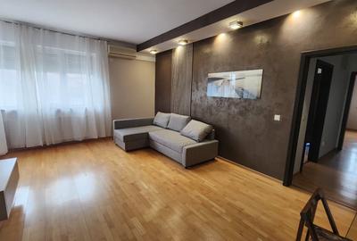 Apartament cu 3 camere decomandat în Nicolina - 2