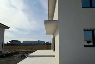 Casă de vânzare P+1 – Drobeta Turnu Severin, Cartier Walter, Strada Liniștii - 2