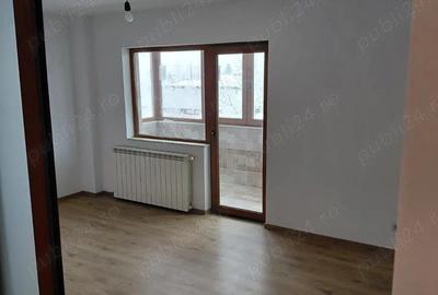 Apartament cu 3 camere decomandat în Oltenița - 5