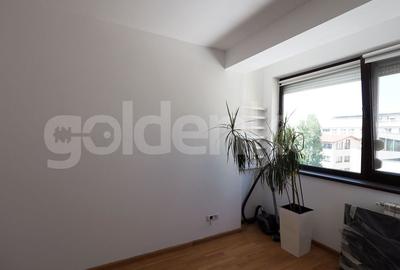 Apartament insorit cu 4 camere | garaj si boxa Apartament insorit cu 4 camere | garaj si boxa - 10
