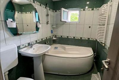 Apartament cu 3 camere decomandat în Nord - 2