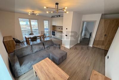 Apartament cu 3 camere decomandat, mobilat în Iris