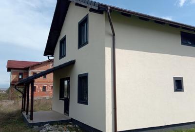 Casă individuală cu 4 camere cu Teren 240 Mp în Micești - 3
