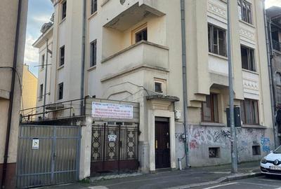 Casă cu Teren 397 Mp în Moșilor - 6