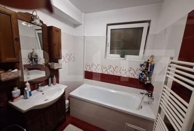 Apartament cu 3 camere semidecomandat, mobilat în Florești - 8