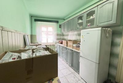 Casă individuală cu 10 camere cu Canalizare în Ultracentral - 21