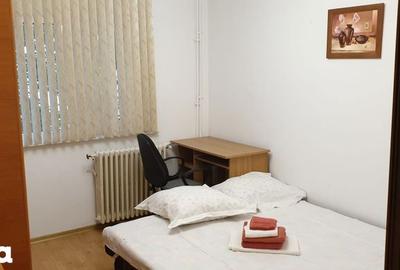 Apartament cu 3 camere decomandat în Central - 3