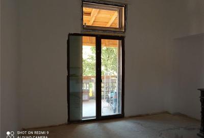 Casă cu 3 camere cu Teren 190 Mp în Central - 4