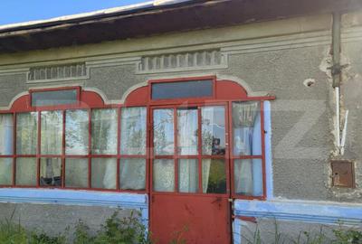 Casa batraneasca de vanzare, 48 mp, zona Patroaia Deal cu C - 5