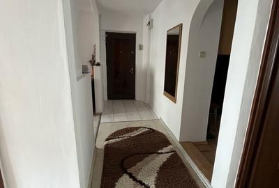 Apartament cu 3 camere decomandat în Central - 1