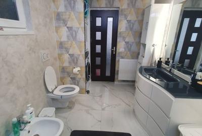 Casă cu 3 camere cu Teren 280 Mp în Central - 6