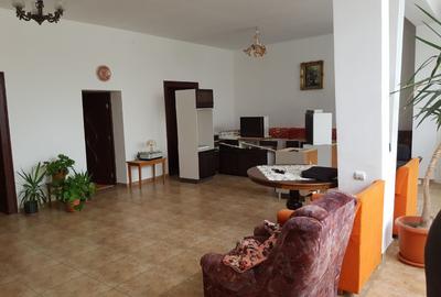 Casă cu 5 camere cu Teren 547 Mp în Vladimirescu - 6