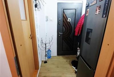 Apartament cu 2 camere semidecomandat, mobilat în Florilor - 5
