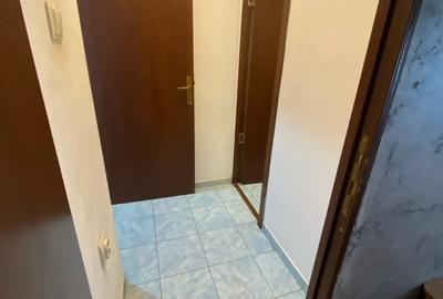 Garsoniera de inchiriat, zona Inel - 3