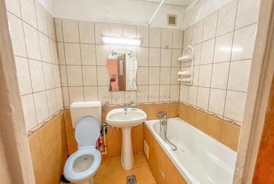 Apartament cu 3 camere decomandat în Drumul Taberei - 9