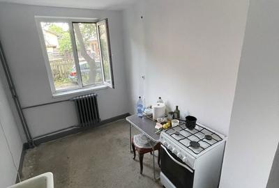 Apartament cu 3 camere semidecomandat în Central - 2